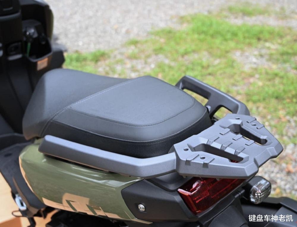 雅馬哈發佈“重裝踏板”BW'S，正面對抗本田ADV150，售價約2.04w-圖10