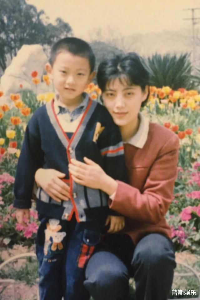 刘诗诗|黄子韬妈妈：长相貌美与儿子共同一张脸，丈夫为她留下12家公司
