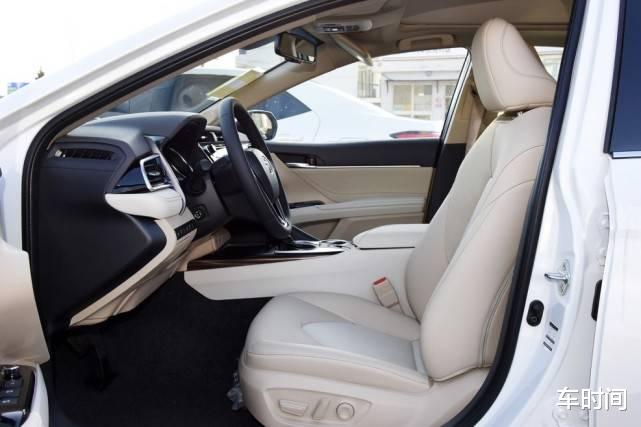 丰田凯美瑞@开了5年速腾，换上凯美瑞，车主：德系车和日系车的差别还真大