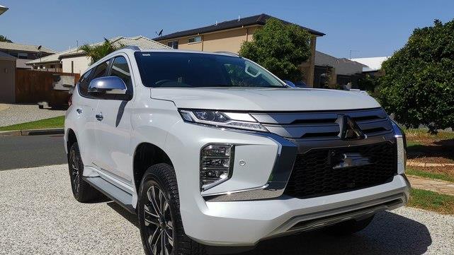 『帕杰罗劲』8天后上市，“沙漠之王”比普拉多霸气，两把锁+超选四驱，或30万