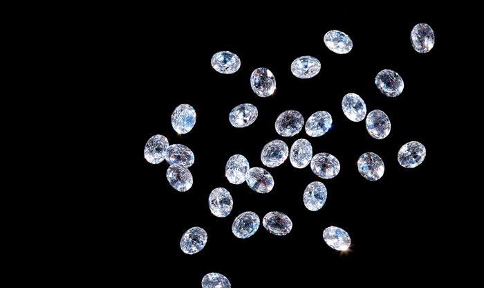 钻石：在宇宙中其实也存在着大量的钻石？而且和地球上的一样