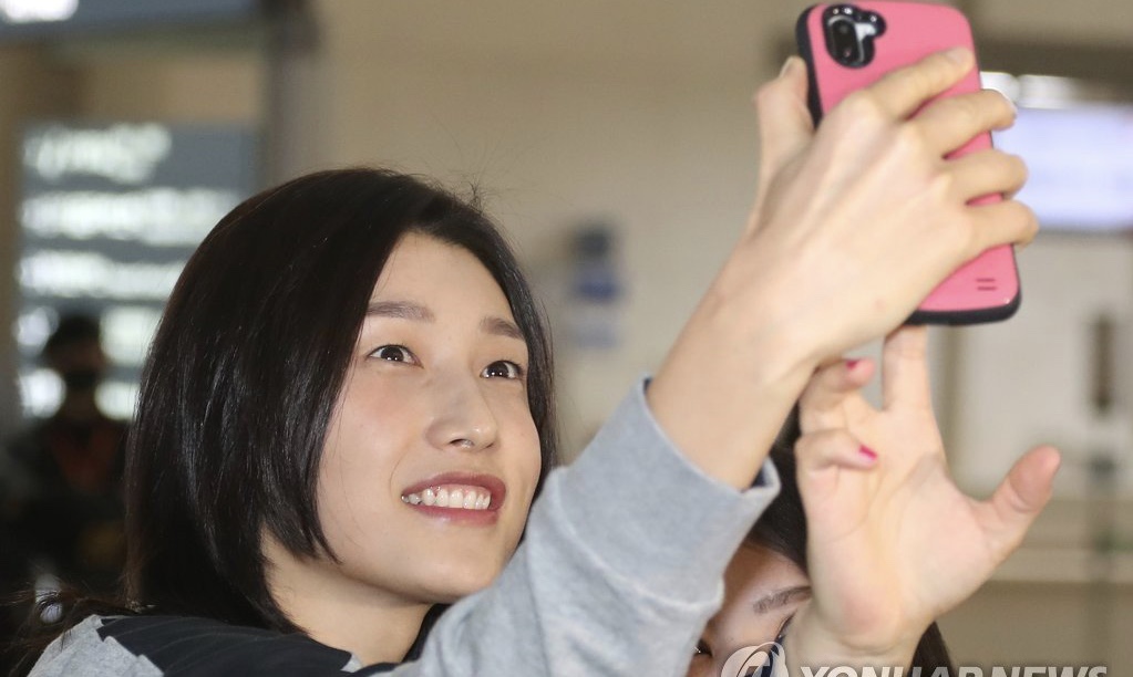 #金软景#重磅转会！朱婷偶像3.5亿年薪回归母队，短短1个月，年薪狂降16.5亿