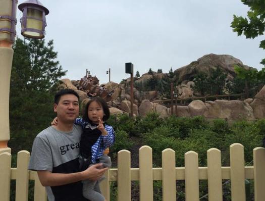 [正能量]两个男孩同时落水，爸爸先救自己的孩子遭怒怼，宝爸的反击太精彩