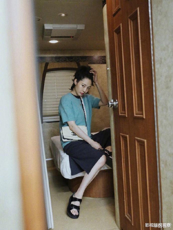 白百何|太撩！白百何7天晒19张单身照，难不成是在处对象还是有好事将近？