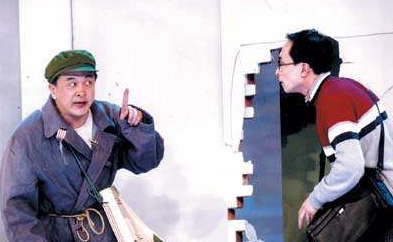 「」婚房被人砸成废墟,女子进门后懵了,装修队:不好意思,砸错房了