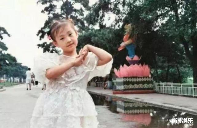 张恒|张恒被曝是富二代，独自带娃仪式感也足，一双儿女写真超萌