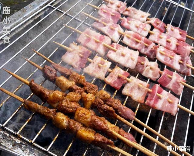 烧烤|烧烤师傅积累了8年的烧烤秘方，孜然香浓肉汁鲜，吃过都拍案叫香