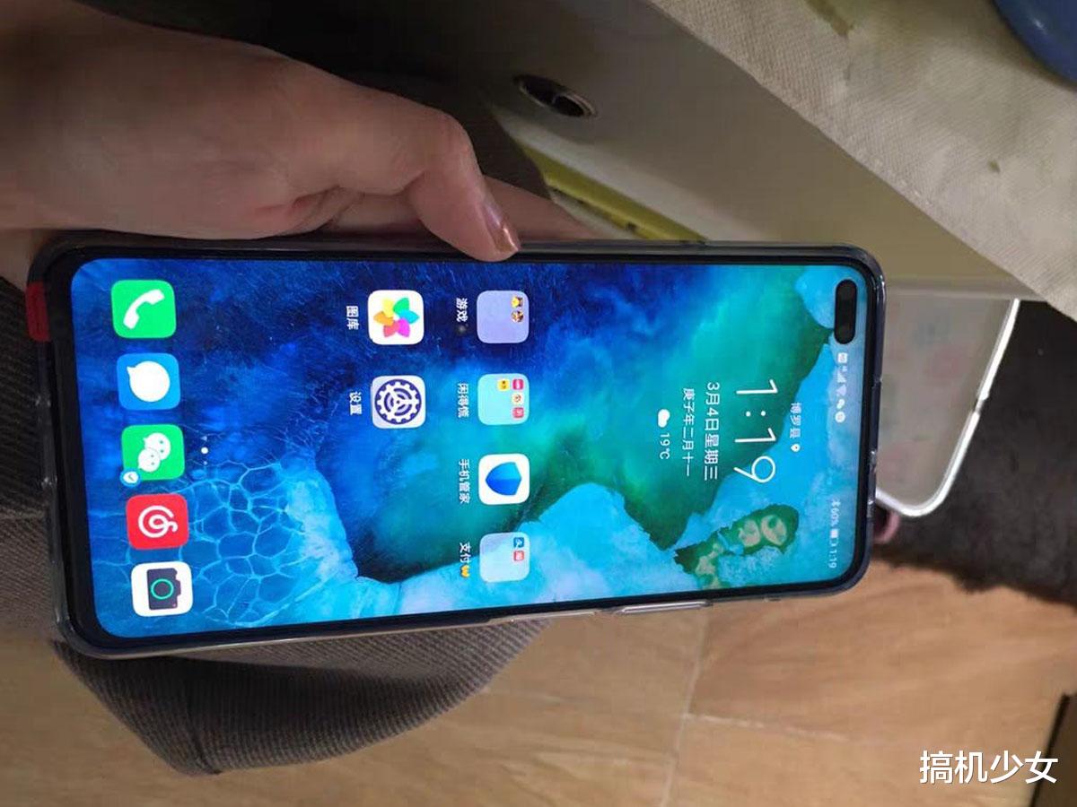 华为荣耀：麒麟990+40W快充，上市半年从3299跌至2299，比荣耀X10更值得入手