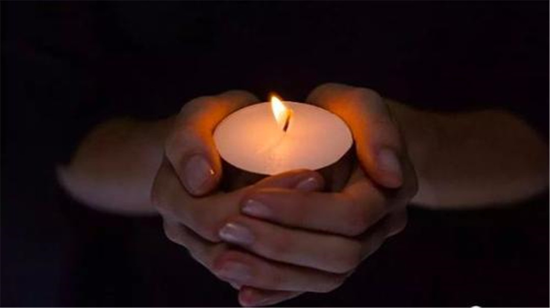 「科学家」刚准备回国就意外死亡，两位中国科学家在美“殒命”，美国该怎么解释？