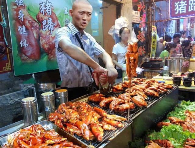 鸡蛋▲全民一起摆摊！卖啥最合适不知道，卖这种美食肯定最赚钱