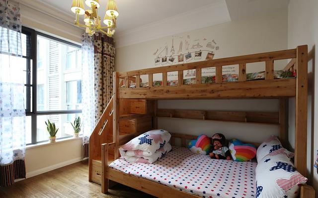 ：头一次见电视墙这么设计，十分的有创意，朋友看了后眼睛都红了！