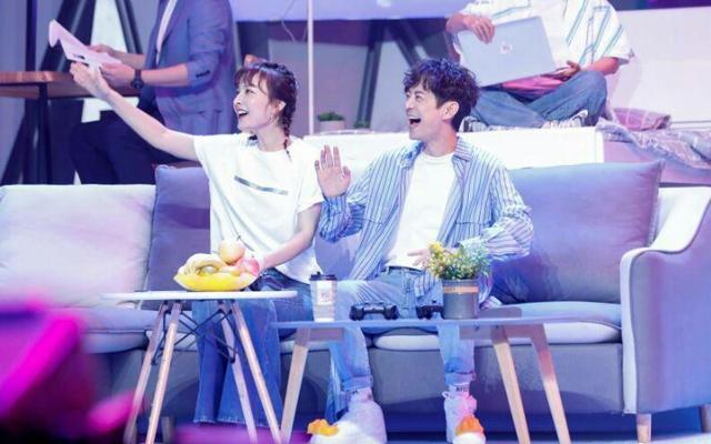 「穿衣搭配」吴昕的衣品竟然这么好，每一件都恰到好处，出镜状态超级好