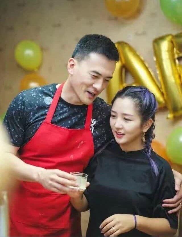 何洁|何洁移民美国？已带着刁磊和三个孩子搬到美国生活，豪宅曾与前夫赫子铭共有