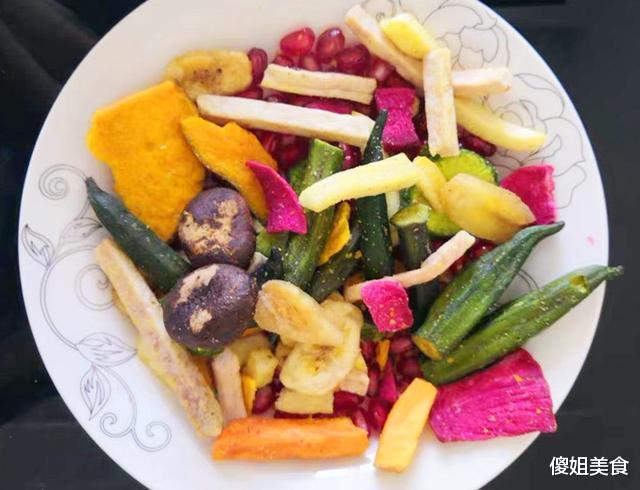 [减脂]宁可大口吃肉，也别碰4种美食，没有什么油，却是肥肉增长剂