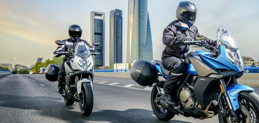 春风650|国产最牛拉力摩托，双缸水冷电喷45kW，可调悬架+ABS，配原厂双箱