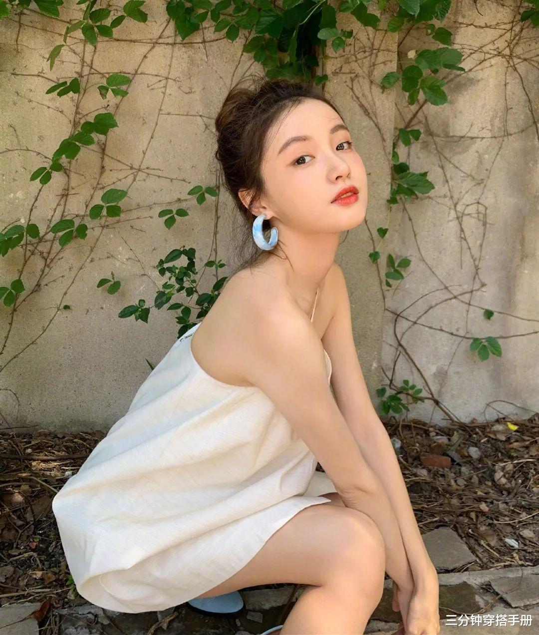 林小宅|千万粉网红林小宅的美你懂吗？日系妆配披肩发，森女范儿很到位