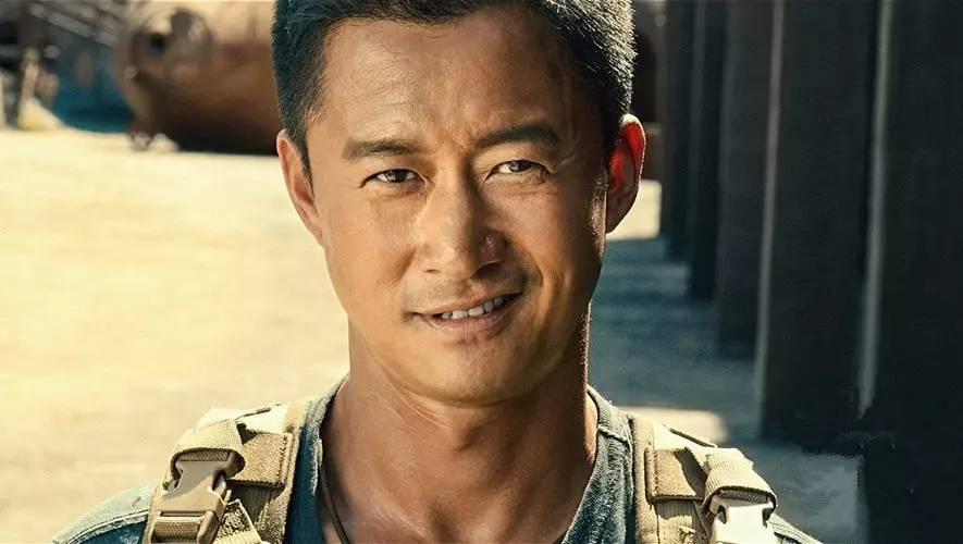 吴京|被吴京捧红的白眼狼，成名后却“反咬”吴京，现落魄为过街老鼠