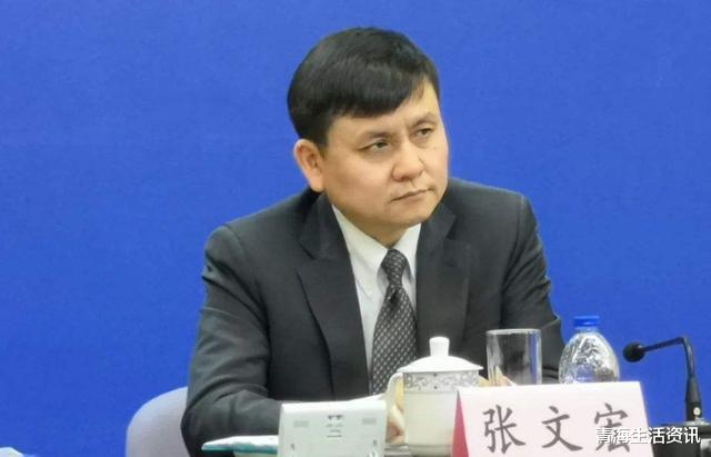 「新型冠状病毒的疫苗」新冠疫苗是否每个人都打？张文宏教授：取决于4个要素