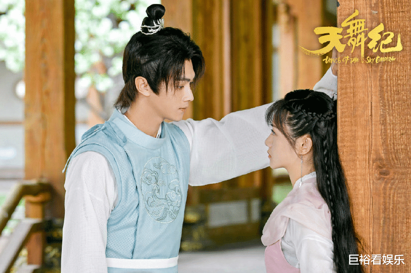 爱奇艺|爱奇艺又一古装剧爆火,男女主超甜互动沦陷了,一口气8集上头了