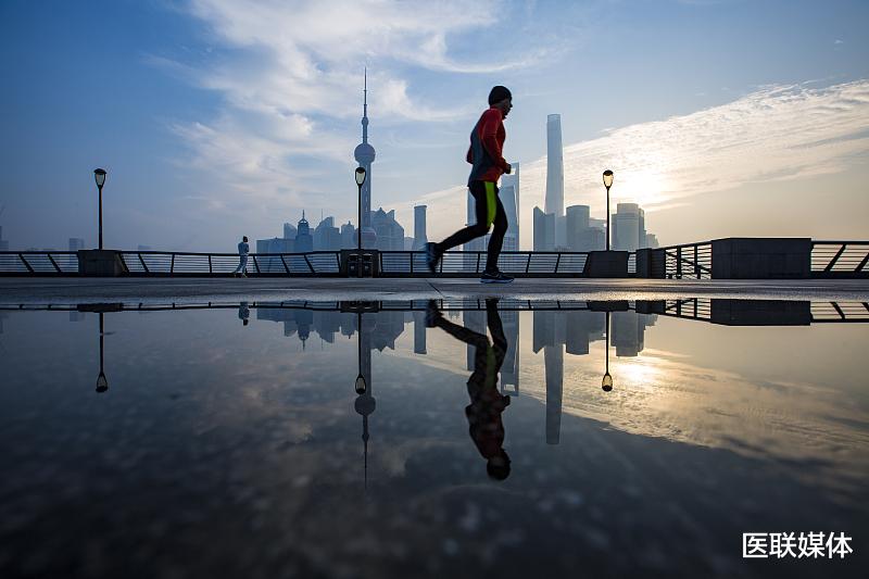 肝脏|寿命长的男性，大多有这5个“共同特征”，你能占一个也不错了