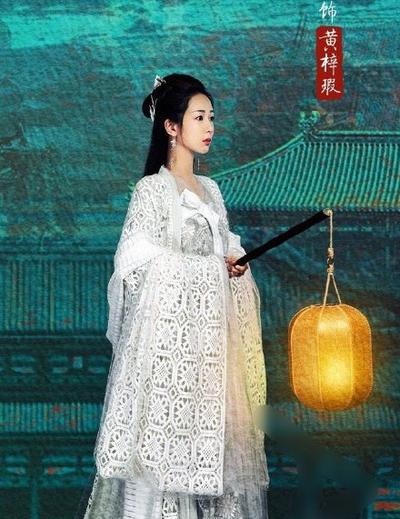 杨紫■众演员表态站队杨紫，孰是孰非已不用多说