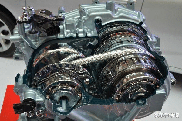 雷克萨斯NX|CVT的锥形轮这么光滑，并涂了油，钢带为何能传输动力不打滑？