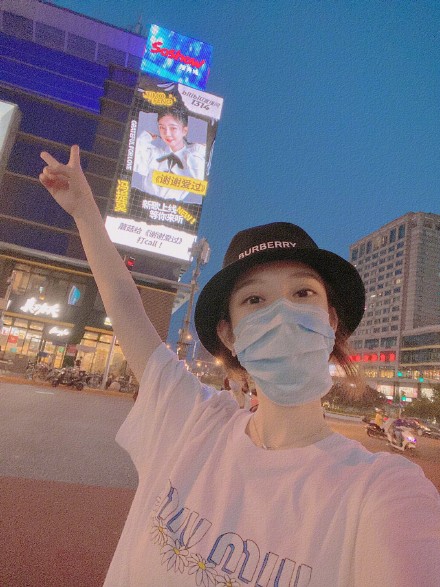 |冯提莫走出国门，参加豪华音乐节，人气指数不断上升！