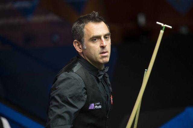 丁俊晖|威廉姆斯坐等火箭？不怕被轰13-0，丁俊晖架杆犯规，父亲陷入矛盾