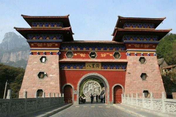 八里沟|河南一景区被5A“砸中”,游客调侃名字“超土”,却“亚洲一绝”