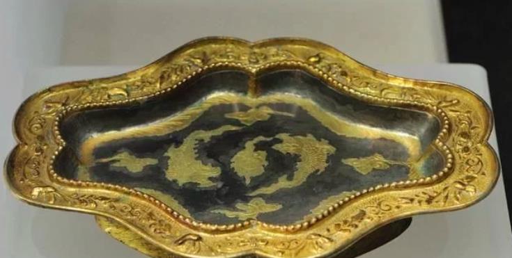 UFO|17年前，内蒙一座古墓发掘，发生件怪事，考古队员至今都害怕