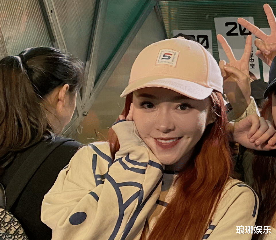 钟佩妍|《心动3》钟佩妍和老成员同框，向天歌素颜，杨凯雯颜值认真的？