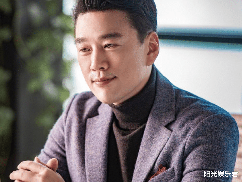 王耀庆■又一都市剧来袭,男主已经够帅了,看到男二是王耀庆后,追定了!