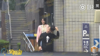 孙铱|睡服帅大叔，勾搭小鲜肉，多次上位抢人戏，她的金主到底是谁啊