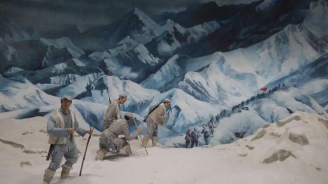 革命|55年授衔，三千名老红军少校都评不上，咋办？毛主席：特殊照顾