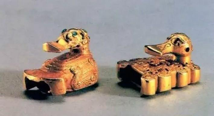 『考古』一个不起眼的小墓,为何能挖出近30亿稀世珍宝?墓主到底是何人?