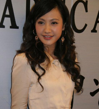 杨雪|有种“整容”叫15年后的江玉燕，40岁的她再扮古装，竟让人不敢认