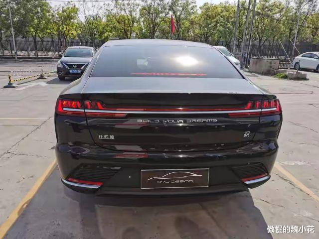 「比亚迪汉」首批“比亚迪 汉”正式到店，国产中的“颜值帝”，破百仅需3.9秒