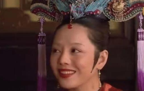 甄嬛传|甄嬛传：大结局时，敬妃竟戴着华妃的头冠去见甄嬛，原因为何？