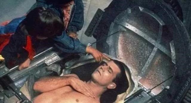 |美国富豪将自己冰冻50年，希望在2017年将其唤醒，如今怎么样了？