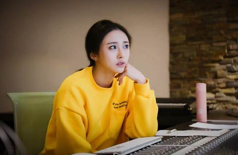 「选秀」她隐瞒丈夫参加《好声音》,走红后转身就离婚,如今已成路人