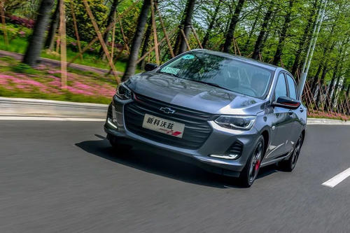 「科沃兹」又发狠的，科鲁泽轻混/新科沃兹1.3L上市 售价7.99万起！不香吗？