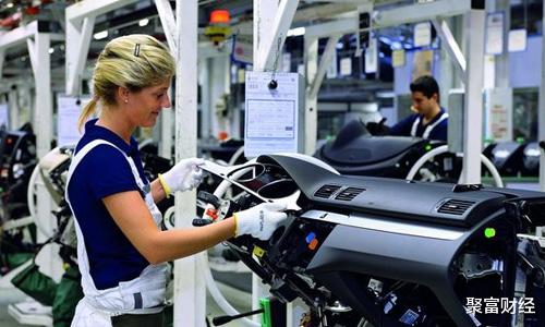 [德国]10年后我国GDP超越美国？如今，可能要“提前”了，美国经济……