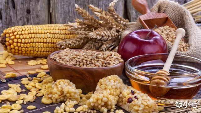 面膜：女人过了27岁，建议多吃这些食物，比天天敷面膜强，关键还不贵