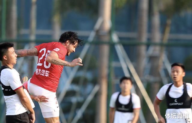 广州恒大:恒大热身赛5比0胜,亮出五外援配置!两名归化球员大概率租借离队