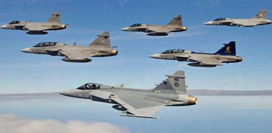核武器|50多架战机逼近边境,海航司令部接到高层指令:一旦越境全部击落