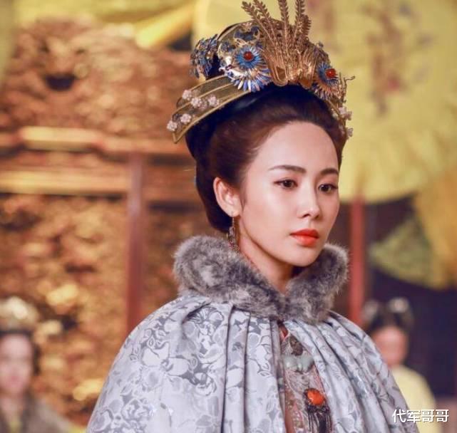 「李呈媛」她被称为“微笑女王”,被传嫁给大15岁导演,如今36岁婚姻很幸福