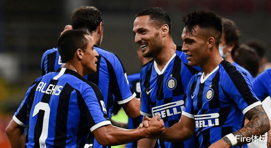 巴塞罗那|8.9分！巴萨引援猎物踢疯了！13分钟独造2球，赛季进球追平苏神