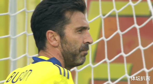 尤文图斯|耻辱!意甲36冠王防守集体走神,7名后卫目睹丢球,42岁布冯黑脸