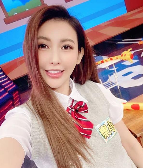 「简恺乐」恺乐家世背景大起底,出身贫寒住12平米小屋,吃饭钱都要找亲戚借