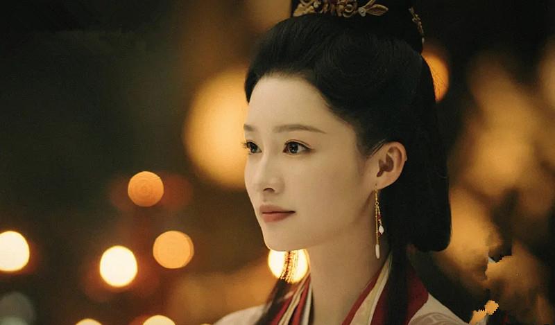 李沁|李沁,请用心挑剧本行不行?《锦绣南歌》真的太败观众缘了